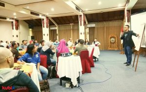 Seminar Motivasi di WWF Indonesia